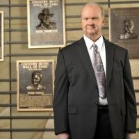 Country Music's Hargus 'Pig' Robbins Dead at 84