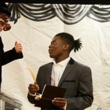 Traveling Players Performs A CHRISTMAS CAROL On Tyson's Plaza