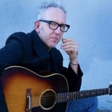 Singer-Songwriter Darden Smith Shares Music Video for 'Western Skies'