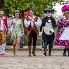 Photo Flash: Wolverhampton's DICK WHITTINGTON Stars Arrive In Town On London Red Bus