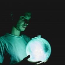 CATCHING COMETS Will Transfer to London in September