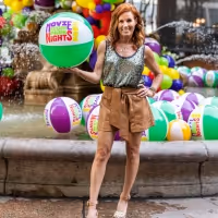 Photos: CLUELESS Star Elisa Donovan Surprises the Crowd at Bryant Park Movie Nights