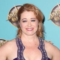 Actor and Author Leslie Becker to Offer Free Online Event HOW TO SURVIVE & THRIVE IN…