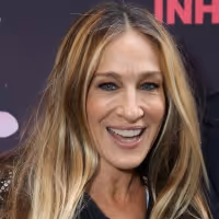 Sarah Jessica Parker to Join ANNIE Reunion on STARS IN THE HOUSE