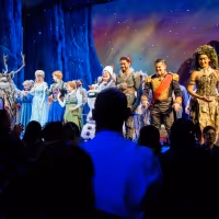Take a FROZEN Dance Workshop, See What Stars Are in The House Today, and More!