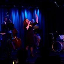 Photo Flash: Jennifer Pace At The Laurie Beechman