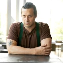 Actor and Director Jakob Öhrman Combines Tjechov and Alien Films in Tampere