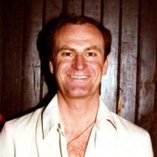 Photo Flashback: Peter Allen Backstage at the Biltmore Theatre in 1979