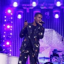 Photo Flash: See Leslie Odom Jr. Perform on NBC'S NEW YEAR'S EVE 2020