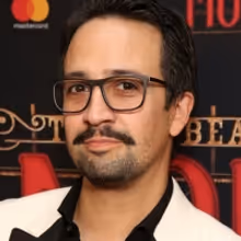 Lin-Manuel Miranda, Michelle Obama Join ROLL UP YOUR SLEEVES Vaccine Awareness…
