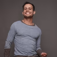 Migguel Anggelo Will Give a First Look at ENGLISH WITH AN ACCENT on May 13