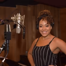 BWW Exclusive: TOOTSIE's Lilli Cooper and Santino Fontana Jingle All the Way for Caro