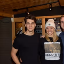 BWW Exclusive: MEAN GIRLS Stars Kyle Selig and Renee Rapp Warm Up to Sing Carols For 