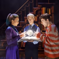 HARRY POTTER AND THE CURSED CHILD Announces 5th Anniversary Festivities; New Photos…