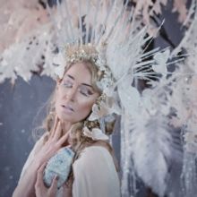 New-Zealand/American Artist Parabola West Unveils New Album