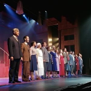Photos: EL TIEMPO ENTRE COSTURAS se estrena oficialmente en el Apolo de Barcelona