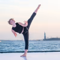 BWW Review: A Washout of Wan Music at Battery Dance Festival