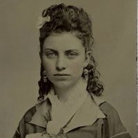 BWW Review: MADAM at .ZACK