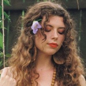 Hannah Wicklund Releases New Single 'Hell in the Hallway'
