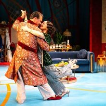 Review: PRIVATE LIVES at Alley Theatre