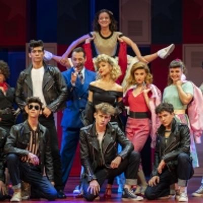PHOTO FLASH: GREASE llega al Nuevo Teatro Alcal&aacute;