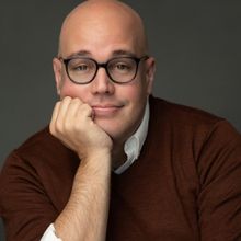 Exclusive: Oh My Pod U Guys- Going Behind The Curtain with Robert Schneider