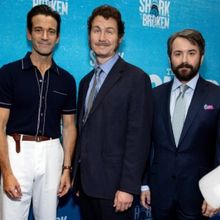 Wake Up With BWW 8/11: THE SHARK IS BROKEN Reviews, Opening Night Photos, and More!