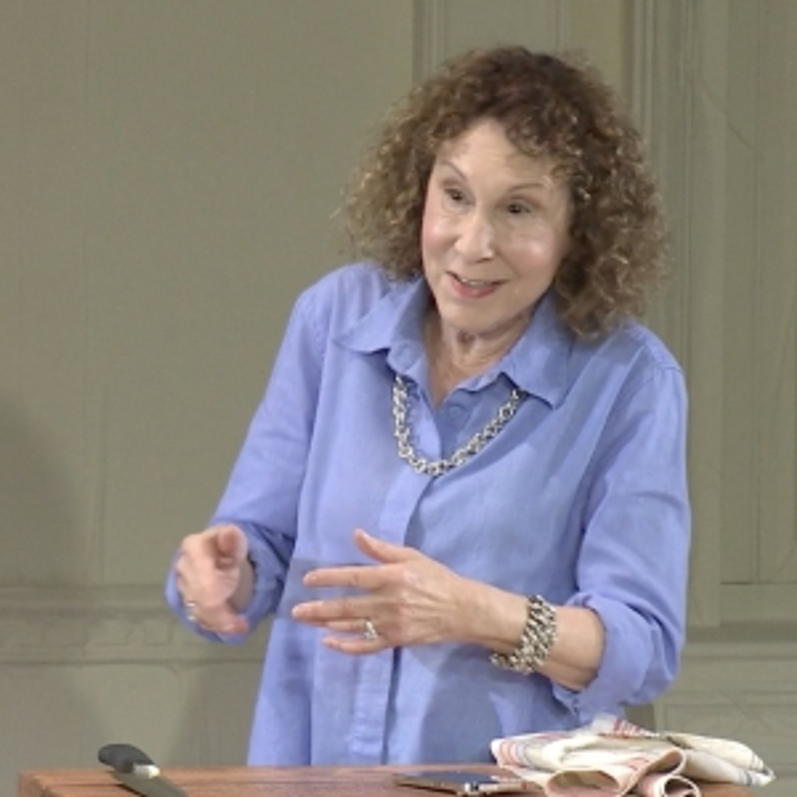 Video: Arielle Goldman, Leslie Rodriguez Kritzer & Rhea Perlman in LET'S CALL HER PAT