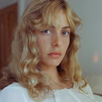Photos: Hannah Cohen Releases Robert Lester Folsom Cover From MUSIC AND DREAMS: 50TH ANNIVERSARY EDITION