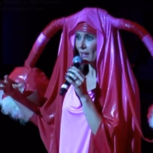 VIDEO: Watch Laura Benanti Host Broadway Stands Up For Freedom Gala - Cabaret Theater Video