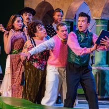 Review: THE IMPORTANCE OF BEING EARNEST at Oak Park Festival Theatre, Oak Park IL