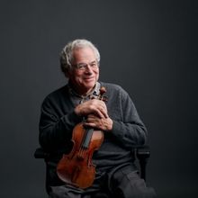 Itzhak Perlman Unveils 2023/2024 Season Highlights Featuring Tours of His Autobiograp