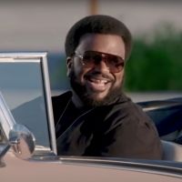 VIDEO: Craig Robinson & Kelly Clarkson Break Into Song Mid-Interview Video