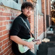 Classically-Trained Alternative Pop Artist Sam Nitsch Releases 'Follow Me'