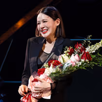 Photos/Video: Korean Pop Star Ivy Takes Her First Bows In CHICAGO On Broadway