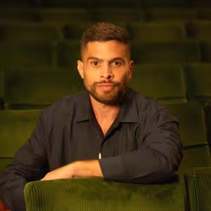 Breaking News: Gustavo Barchilon, the Prince of Musicals in Brazil, Unveils an…