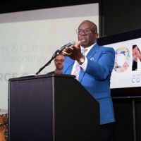 Artist George Gadson Receives Arts And Culture Visionary Award