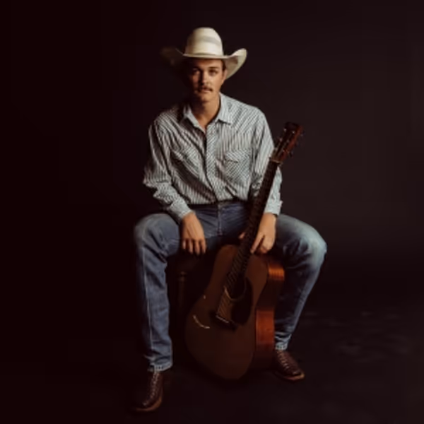 Zach Top Nominated for New Artist of the Year at the 58th Annual CMA Awards Photo