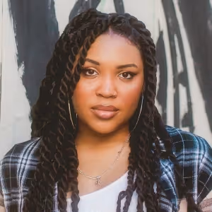Interview: Jayna Elise of TINA: THE TINA TURNER MUSICAL at Salle Wilfred-Pelletier…