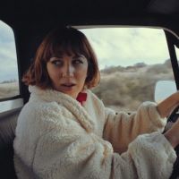 Ella Vos Debuts 'Turbulence' Video