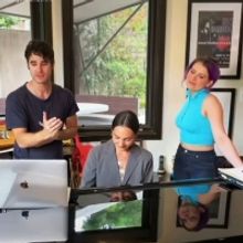 VIDEO: Darren Criss and Abigail Barlow Sing 'Burn For You' From BRIDGERTON THE…