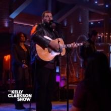 VIDEO: Jake Hoot Performs 'Better Off Without You' on THE KELLY CLARKSON SHOW