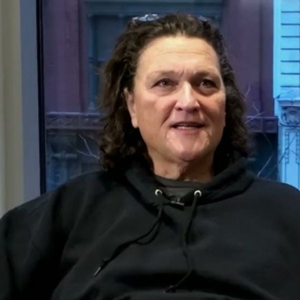 Video: Dot-Marie Jones on HIGHWAY PATROL at Goodman Theatre - Chicago Theater Video