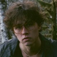 David Kushner Stuns Charts With 'Daylight'
