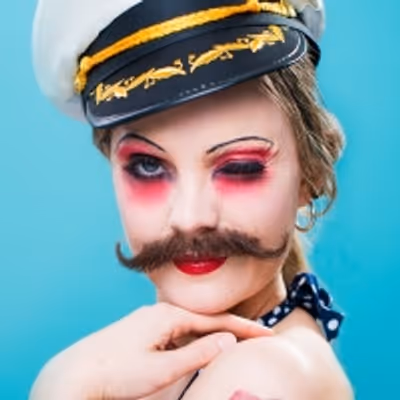 BWW REVIEW: Gilbert And Sullivan's Classic Victorian Operetta H.M.S. PINAFORE Is Reimagined For A Modern Age
