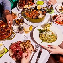 Graza and The Standard Grill to Offer a Friendsgiving Experience