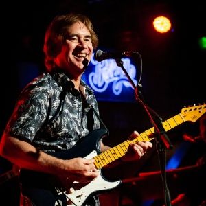Guitarist Carl Verheyen Comes to Thousand Oaks in September