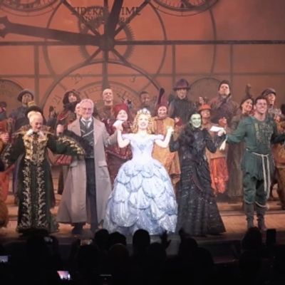 Video: The Cast of WICKED Takes a Bow at the 20th Anniversary Performance