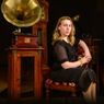 I AM MY OWN WIFE to Open at Intiman Theatre