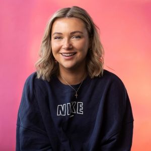 Leesa Tulley Leaves Theatre Café Diner Shift Early to Play Katherine Howard in West…